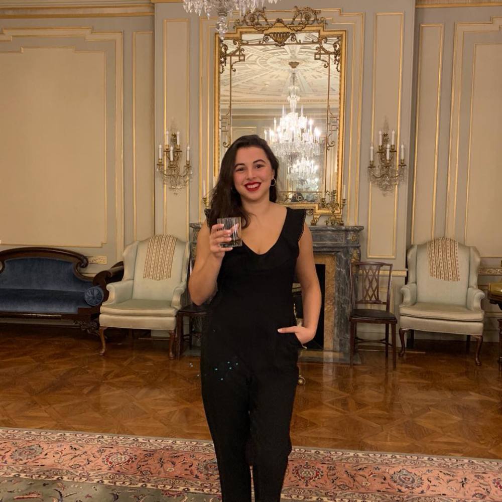 Meet your Posher, Charlotte